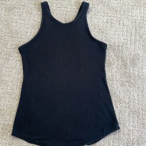 Lululemon black tank top size 6